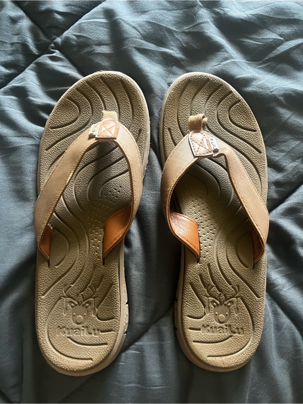 KuaiLu Brown Women's Flip Flop Sandals — Cushioned Everyday Comfort
